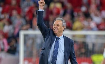 Caparrós: "Hemos sufrido y así sabe mucho mejor para hacer feliz a la afición"