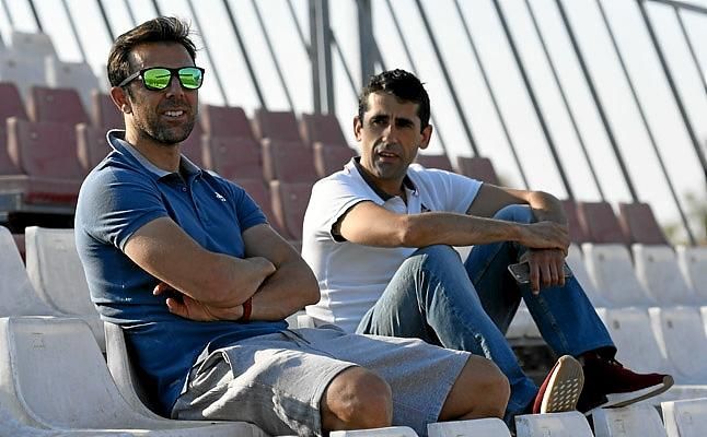 Marchena y Gallardo, favoritos para dirigir al Sevilla Atlético