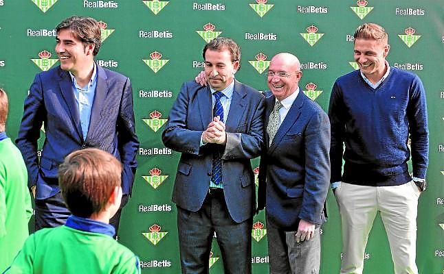 El dilema de Serra: secundario o adiós