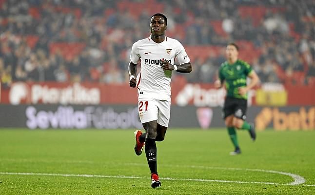 El Ajax tiene un interés "serio" en Promes