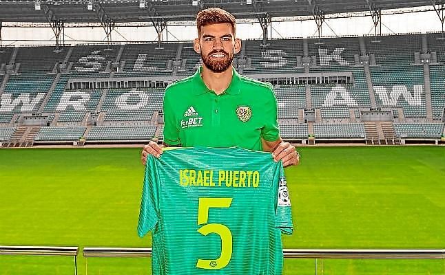 Israel Puerto: "El Sevilla me dio la oportunidad de ser lo que soy"