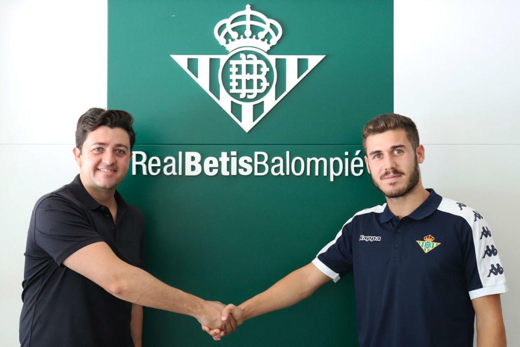 El Betis renueva a Julio Gracia