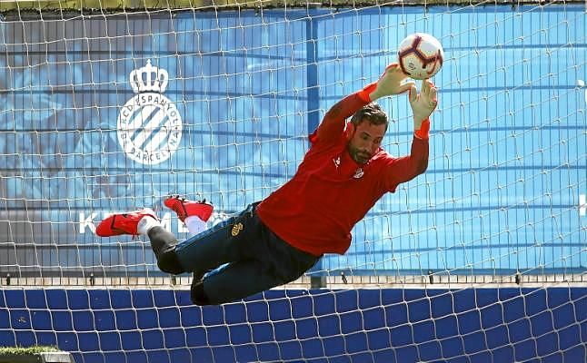 Diego López, sobre Borja Iglesias: "Hay que respetar las decisiones de cada uno"