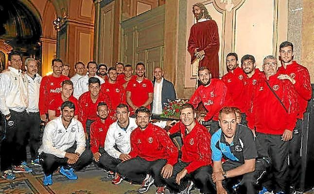 Muere el autor del Cristo de los Futbolistas de la Catedral de Buenos Aires