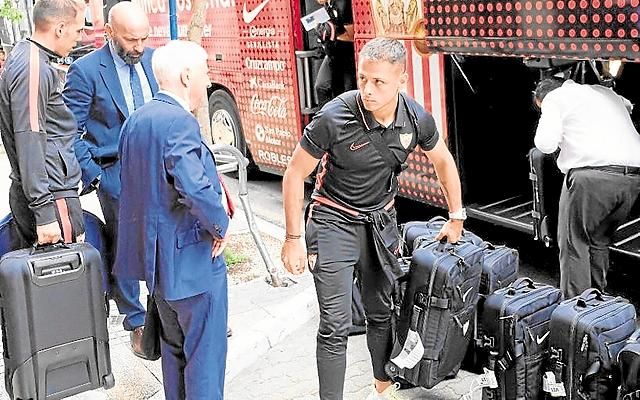 "No dudo de que Chicharito Hernández triunfará"