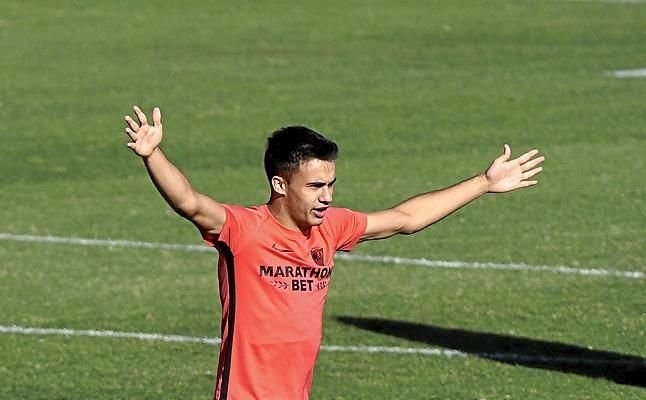 Premio para Reguilón, citado por España