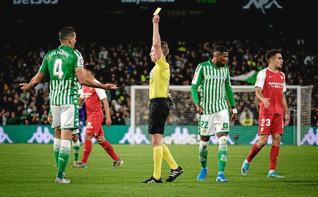 La baja de Feddal condiciona la defensa de cinco del Betis