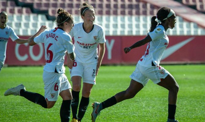 El Sevilla se hace fuerte en casa pero sufre a balón parado