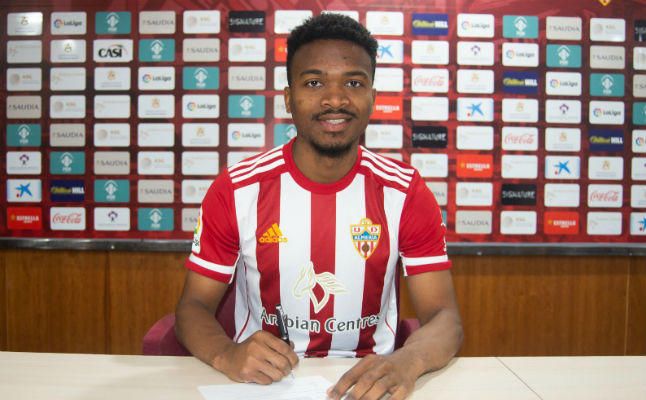 Guti alaba a Kaptoum en su debut