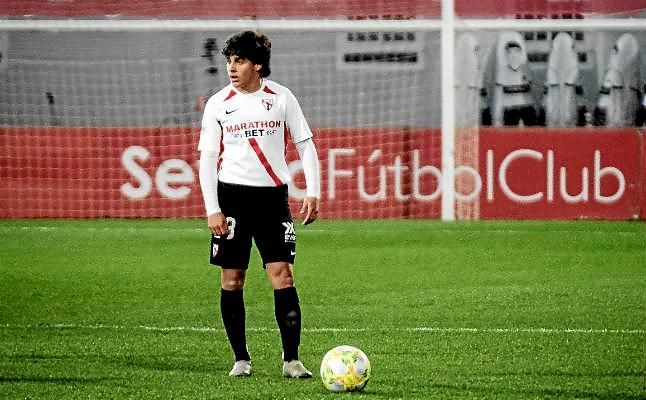 Carlos Álvarez, el titular más joven de la pasada jornada en España