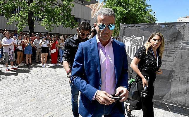 Cristóbal Soria se ofrece para volver al Sevilla