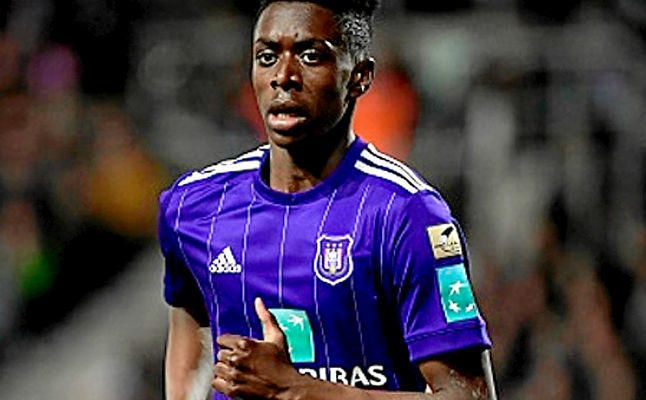 En Bélgica insisten en el interés del Sevilla por Lokonga
