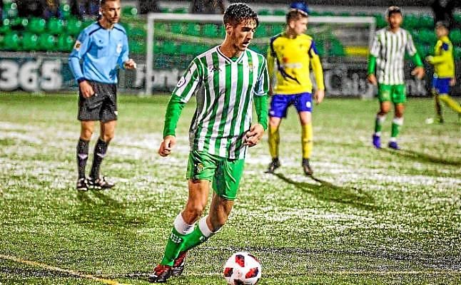 El bético Miguel Rodríguez, ejemplo de profesionalidad y madurez