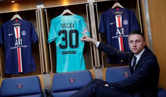 El nombre de Marcin Bulka sigue sobre la mesa de Cordón