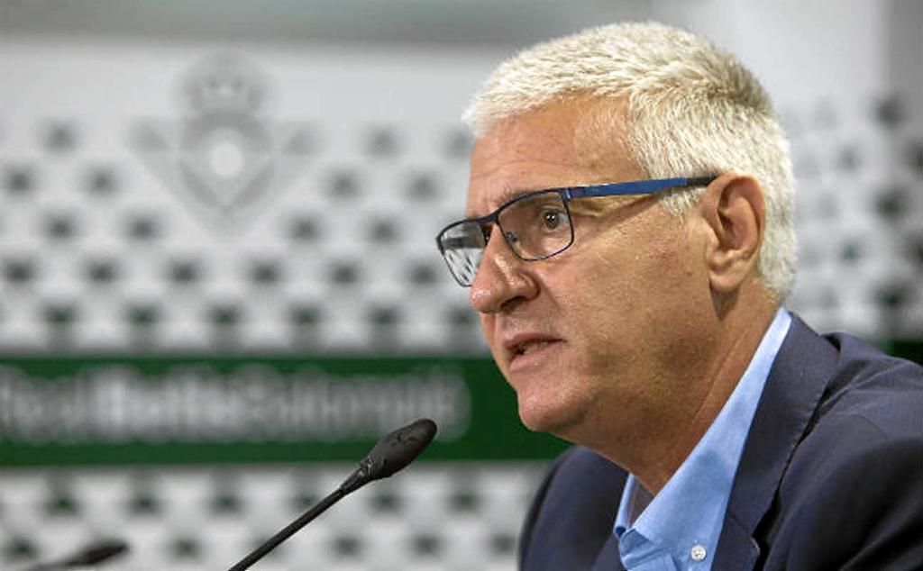 El casting final del Betis para el lateral izquierdo