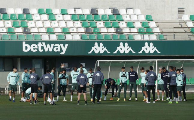 Un regreso y varias ausencias en la vuelta al trabajo del Betis, con Cordón como protagonista