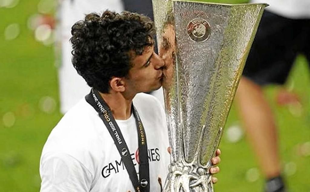 El futuro de Pablo Pérez y el Sevilla