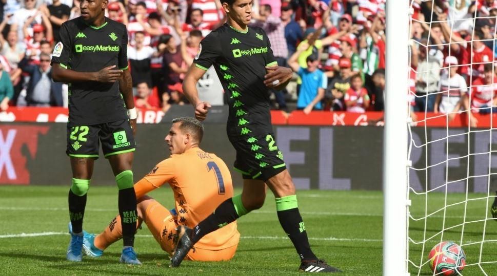 Granada 2-0 Real Betis: El equipo vota en contra de Haro y Catalán