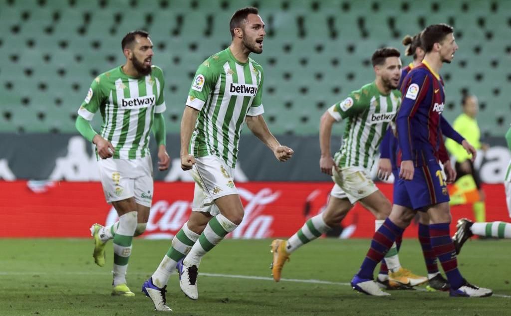 Víctor Ruiz se apunta al Alavés, las palabras de Monchi, su futuro... ¿en el Betis?