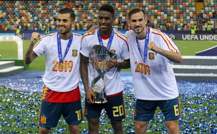 Lo que sacaría el Betis y lo que no si traspasan a Junior, Fabián y Ceballos