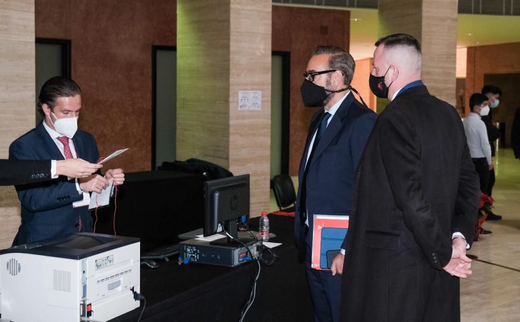 Los americanos del Sevilla FC se pasan a la aviación