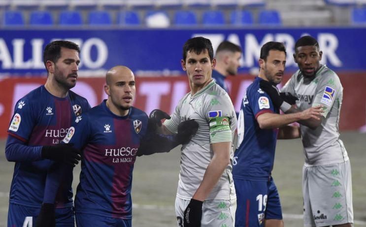 El Huesca le hace un favor al Betis y ahora espera algo a cambio