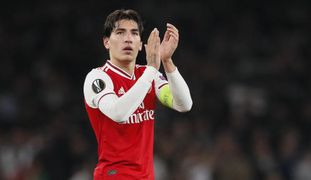 Héctor Bellerín: "Mi primera camiseta fue del Betis"