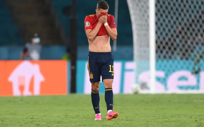 1-1. Lewandowski castiga a una España sin jerarquía