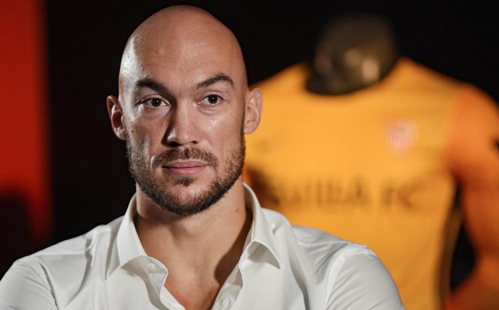 Dmitrovic: "Elegí el Sevilla porque sé que tengo opciones de competir por el puesto con Bono"