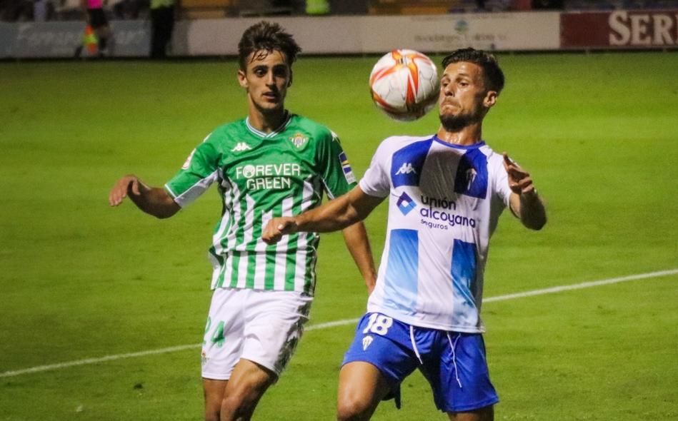 1-0: Un penalti inexistente, cruel castigo al final para el Betis Deportivo