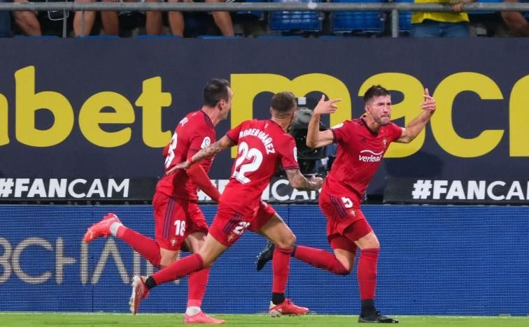 2-3: El reloj se alía con Osasuna para ganar en Cádiz
