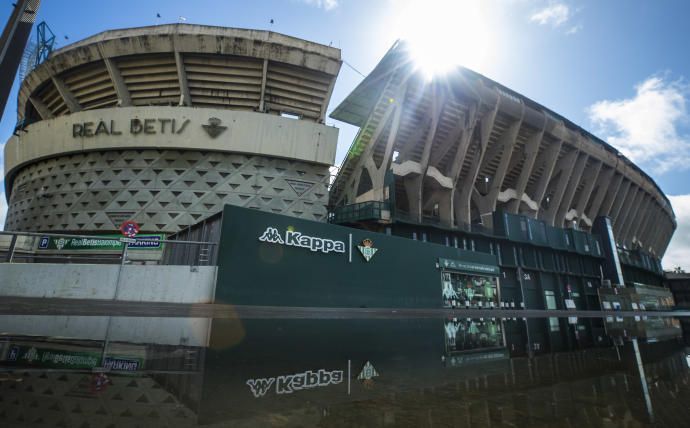 El Betis estudia realizar la obra de Preferencia del Benito Villamarín
