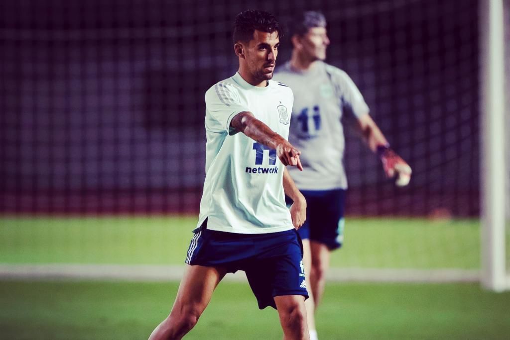 El Madrid mueve la silla a Ceballos... pero no sólo el Betis le hace sitio