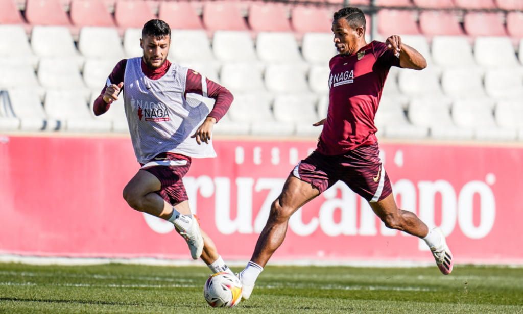 Con las pilas cargadas, pero con muchas bajas en el Sevilla FC