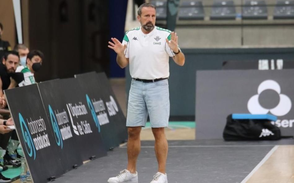 Joan Plaza puede dejar el banquillo del Betis Baloncesto y su sustituto está elegido