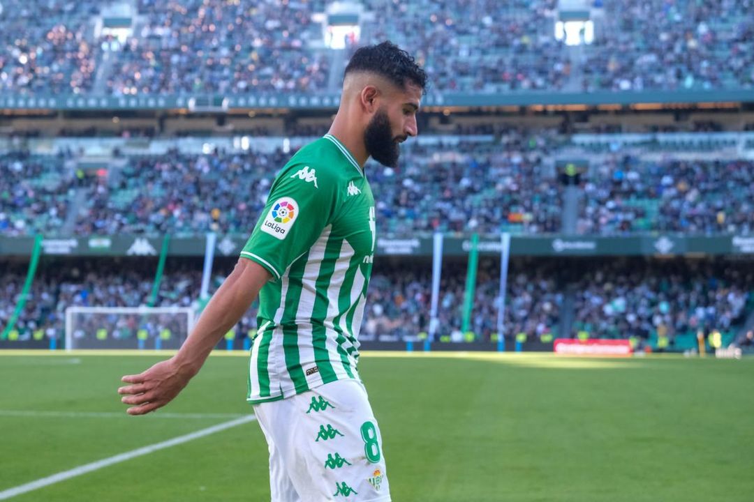 Mini vacaciones para Fekir: el Betis debe aprender a vivir sin él