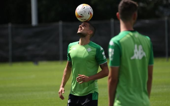 Más alegrías para el Betis en una feliz vuelta al trabajo