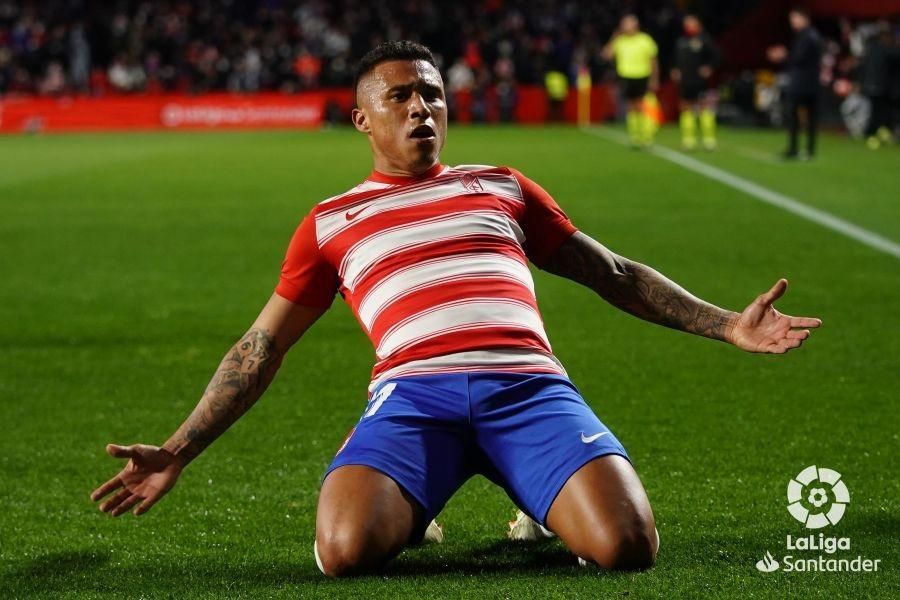 Machís, un 'avión' de idas y vueltas