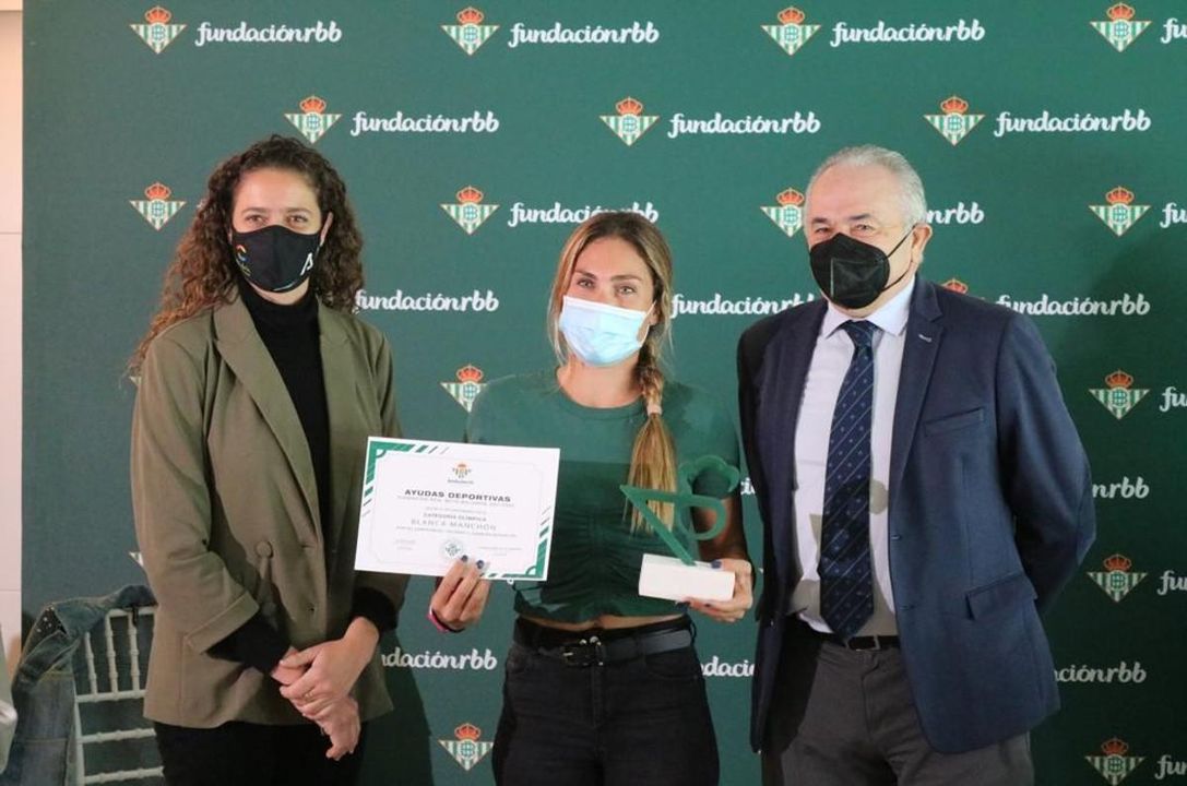 El Betis se vuelca con Blanca Manchón, Lara Fernández, Javier Reja y Francisco Manuel Castillo