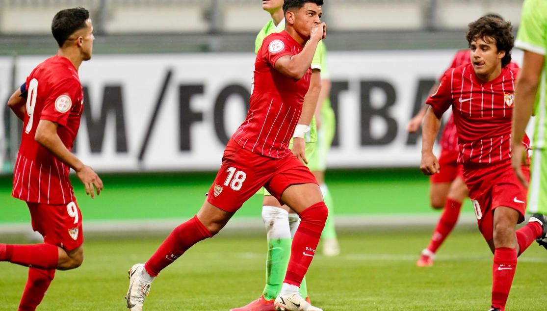 Diego Talaverón, el joven goleador sevillista que está llamando la atención de todos