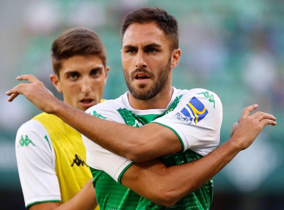 Edgar apoya a Víctor Ruiz, anima a Joaquín a quedarse y enumera todo lo que ha aprendido este año en el Betis