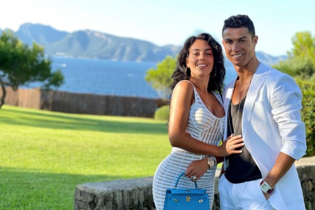 El impresionante sueldo que Cristiano Ronaldo paga a Georgina por ser su mujer