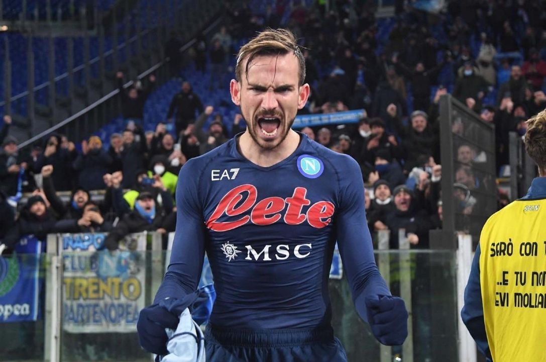 La gran oferta que tiene Fabián encima de la mesa