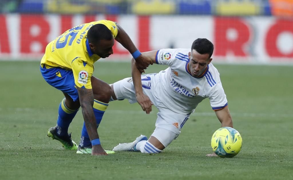 El zasca de Akapo a un aficionado que apostó 20.000 euros al descenso del Cádiz: "El placer no siempre se puede comprar con dinero"