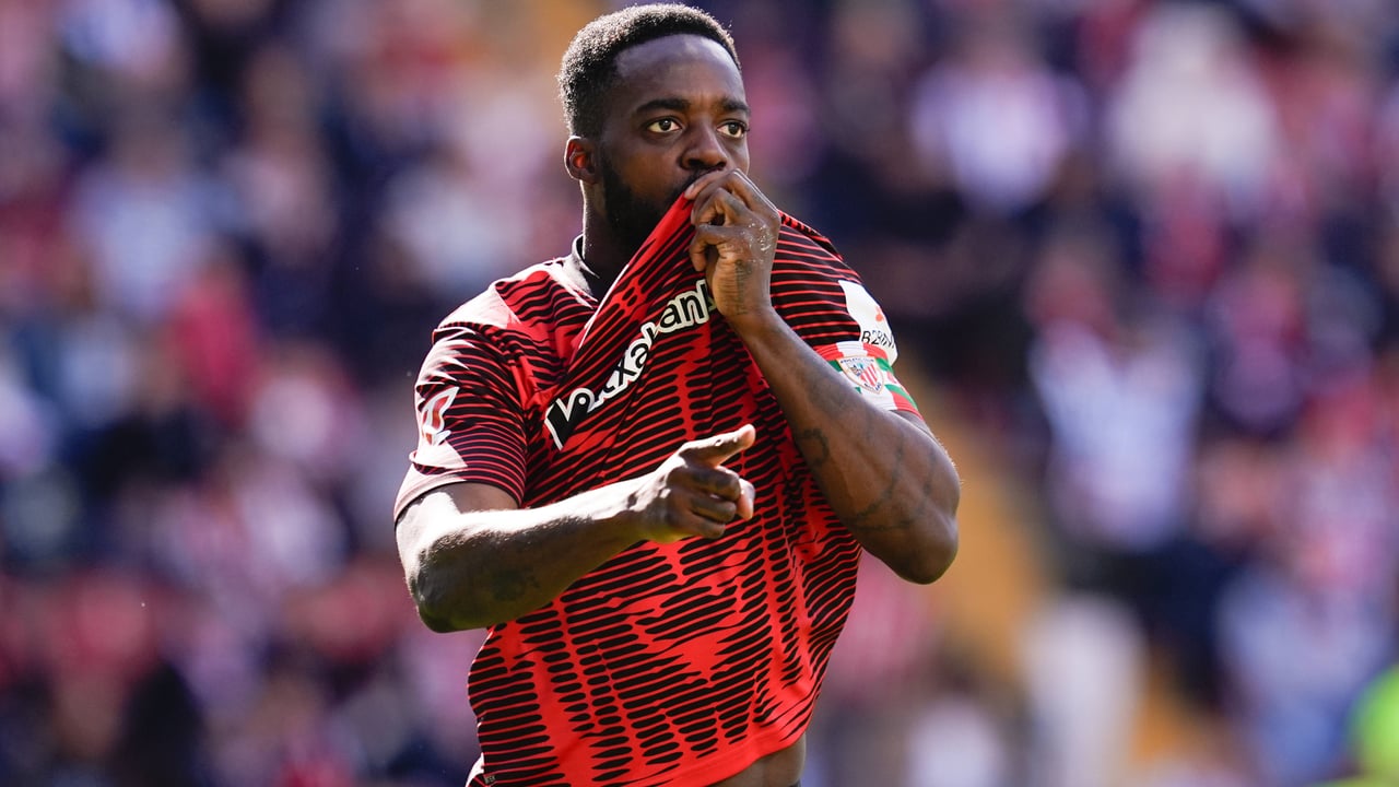 Homenaje a Iñaki Williams por su entrada en el olimpo del Athletic: de Iribar a De Marcos