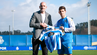 Riki raja de su salida del Albacete y aclara las conversaciones con Antonio Hidalgo, técnico del Deportivo de La Coruña