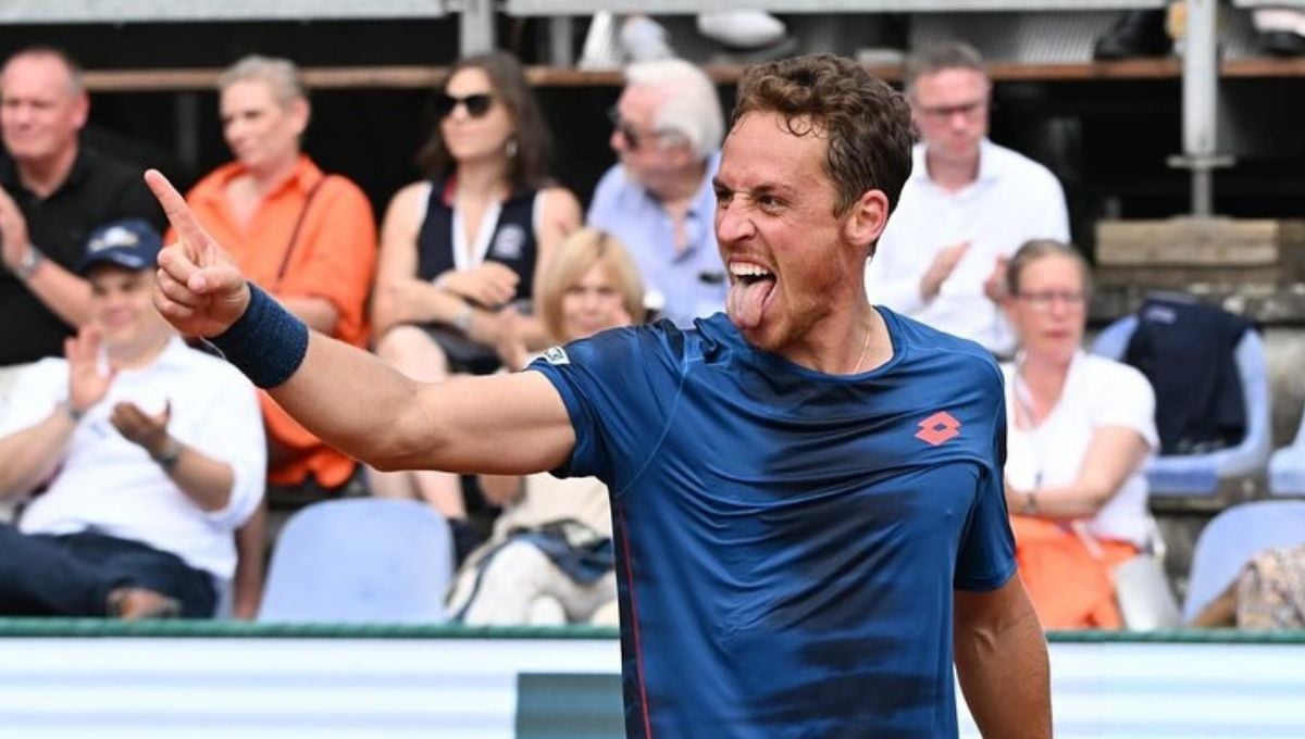 El primer pelotazo del Open de Australia lo da un español