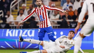 Álex Baena enciende la guerra con Valverde antes de cruzarse en el Mundial: "Tiene fijación conmigo"
