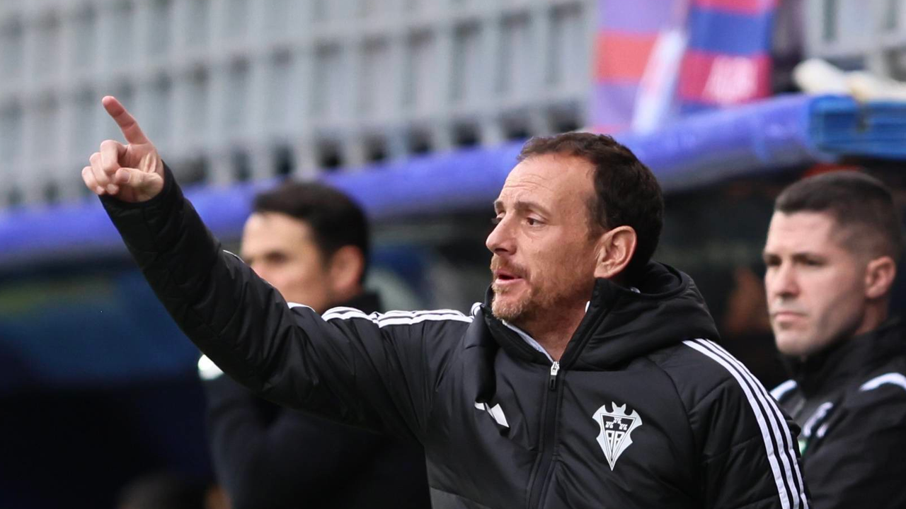 Alberto González avisa de las intenciones del Albacete: "Ahora es momento de sumar puntos"