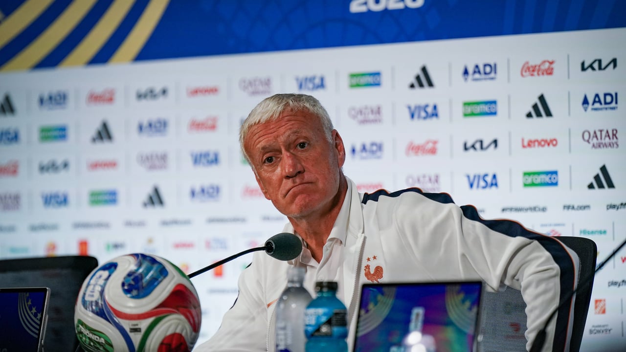 Deschamps: "No quiero poner presión a Luis de la Fuente y su equipo"